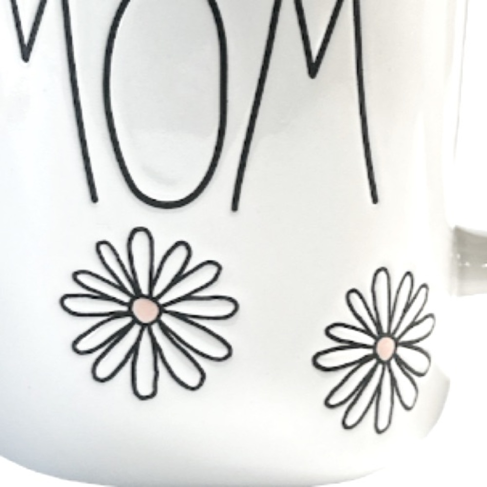 NEW Rae Dunn ๐ธ MOM ๐ธ Mug - Picture 2 of 6